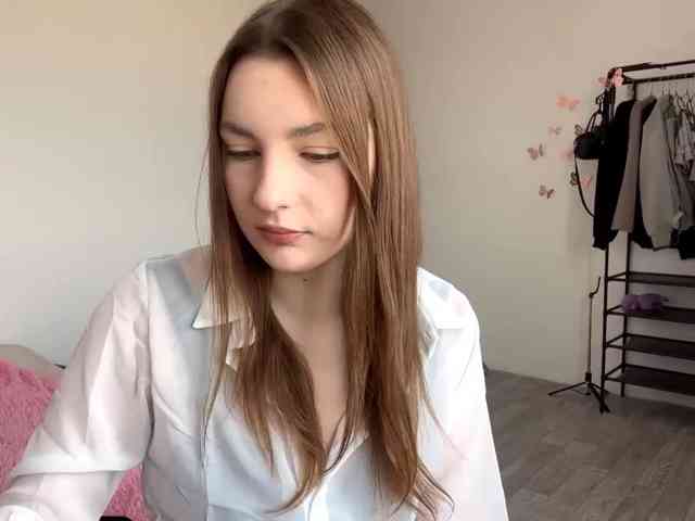EveliaShimaoka webcam