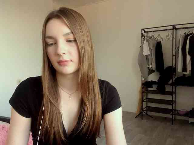 EveliaShimaoka webcam