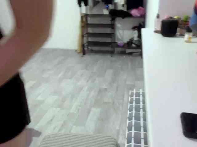 EveliaShimaoka webcam