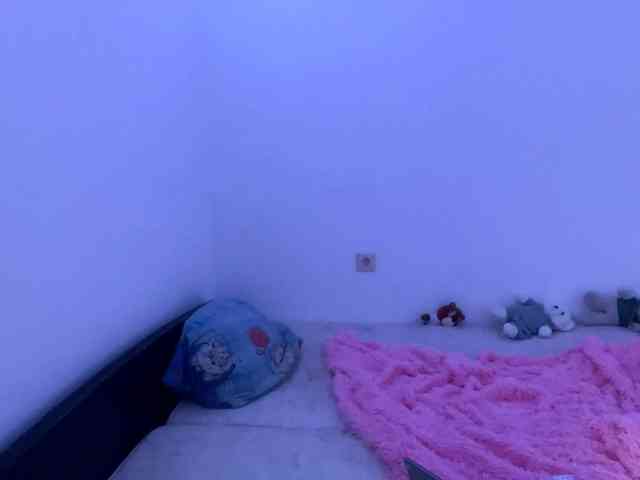 EveliaShimaoka webcam