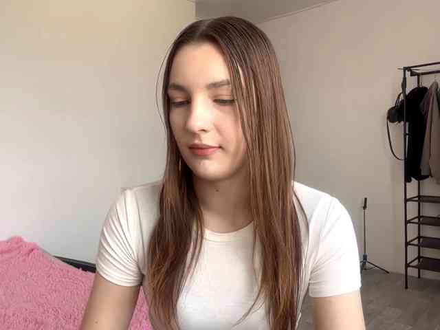 EveliaShimaoka webcam