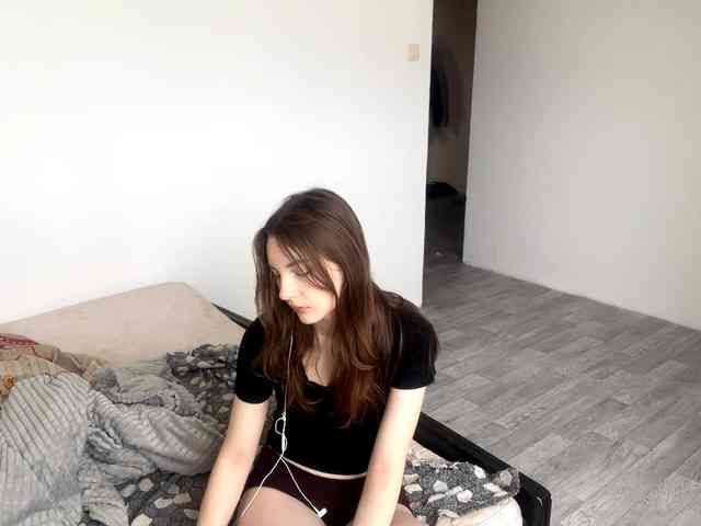 EveliaShimaoka webcam