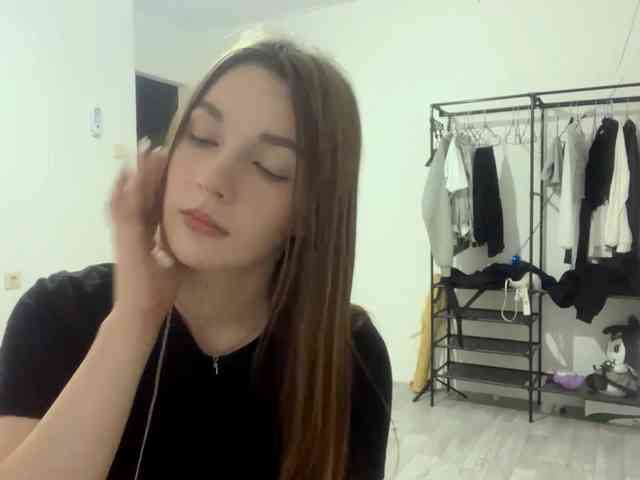 EveliaShimaoka webcam