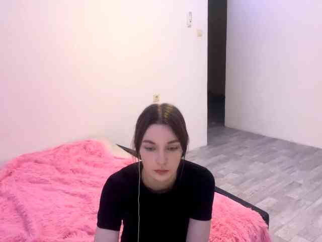 EveliaShimaoka webcam