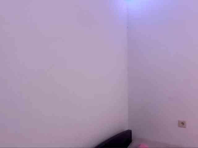 EveliaShimaoka webcam