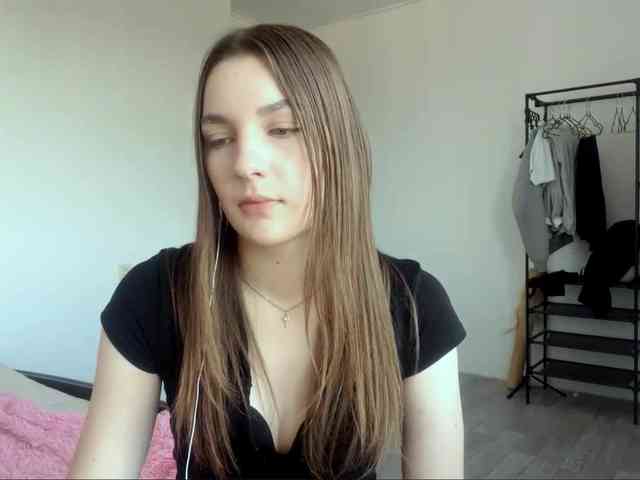EveliaShimaoka webcam