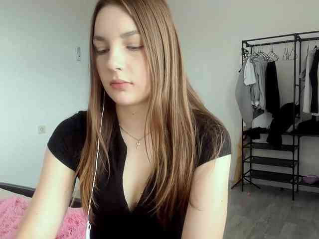 EveliaShimaoka webcam