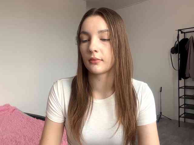 EveliaShimaoka webcam