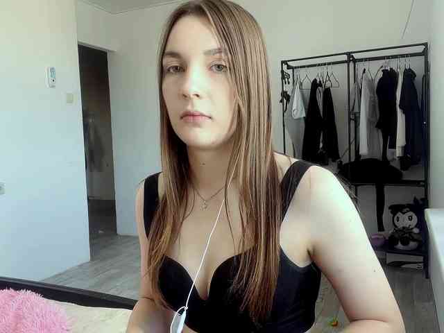 EveliaShimaoka webcam