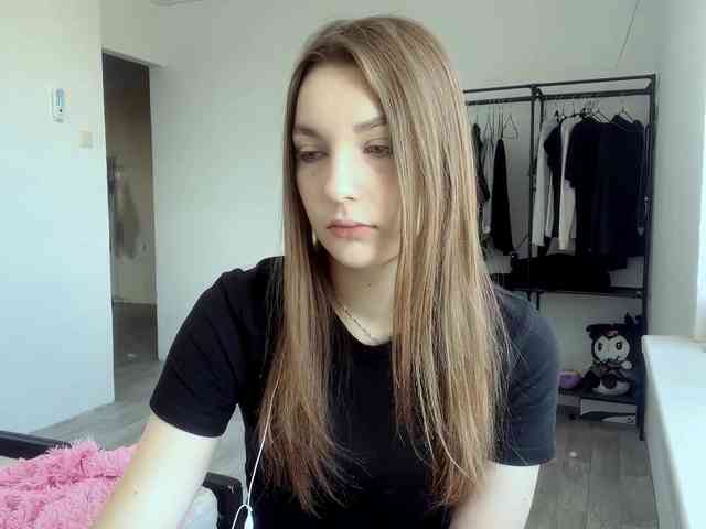 EveliaShimaoka webcam