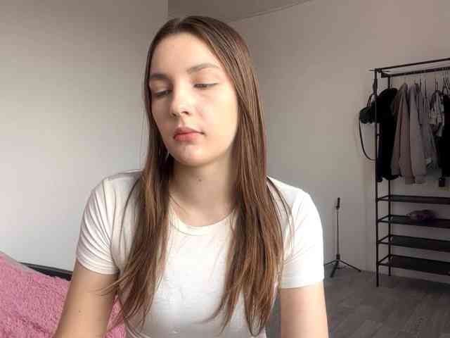 EveliaShimaoka webcam