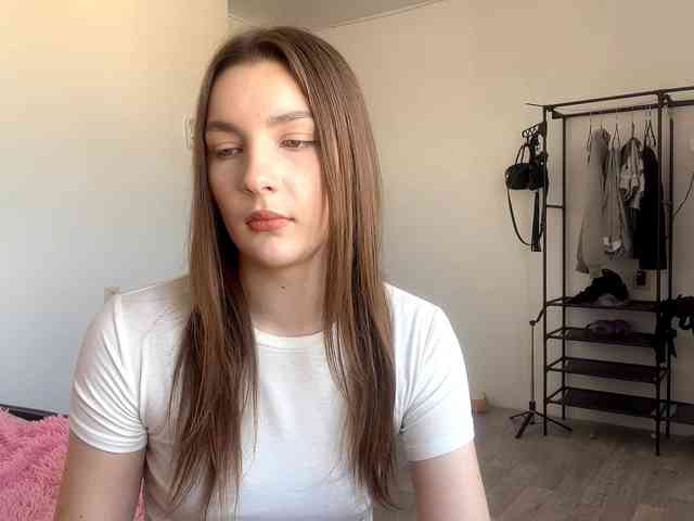 EveliaShimaoka webcam