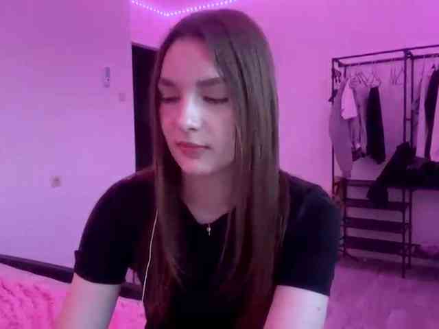 EveliaShimaoka webcam