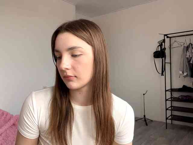 EveliaShimaoka webcam