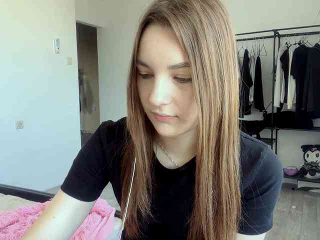 EveliaShimaoka webcam