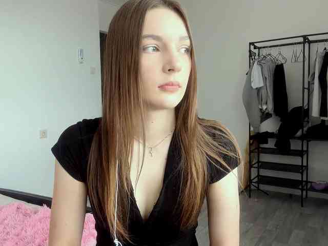 EveliaShimaoka webcam