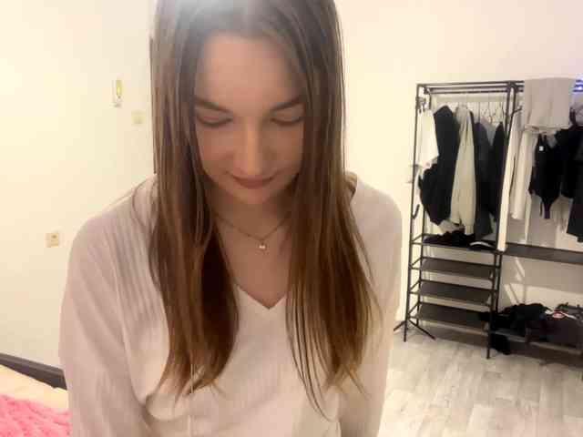 EveliaShimaoka webcam