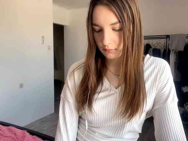 EveliaShimaoka webcam