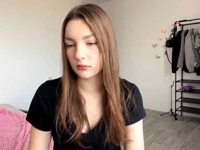 EveliaShimaoka webcam