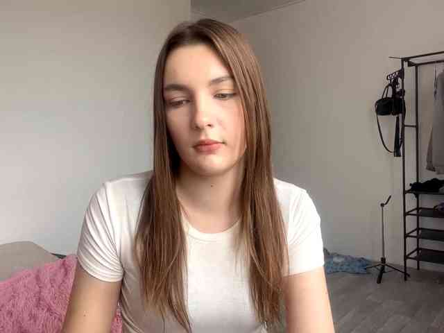 EveliaShimaoka webcam