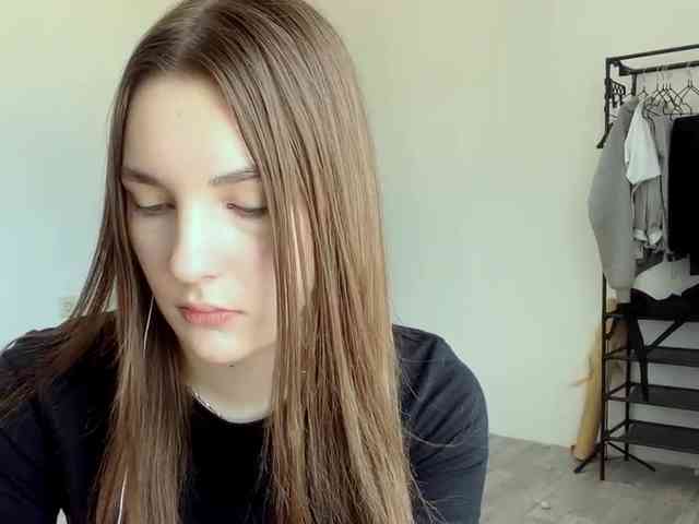 EveliaShimaoka webcam