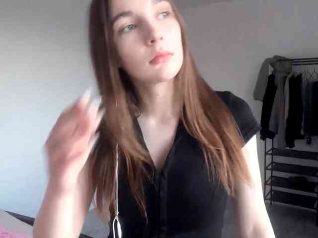 EveliaShimaoka webcam