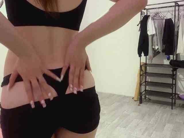 EveliaShimaoka webcam