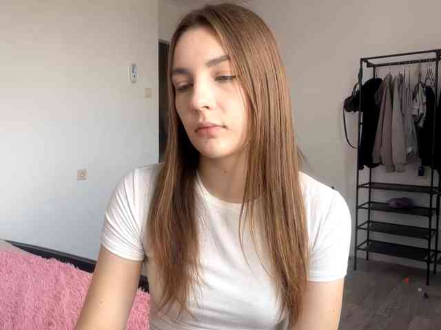 EveliaShimaoka webcam