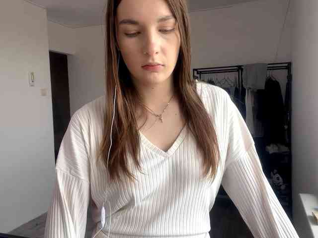 EveliaShimaoka webcam