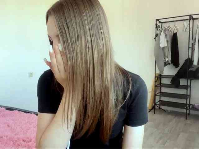EveliaShimaoka webcam