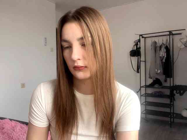 EveliaShimaoka webcam