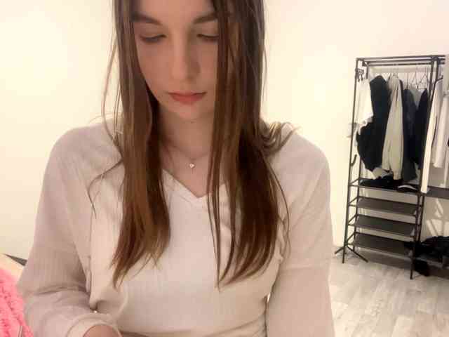 EveliaShimaoka webcam