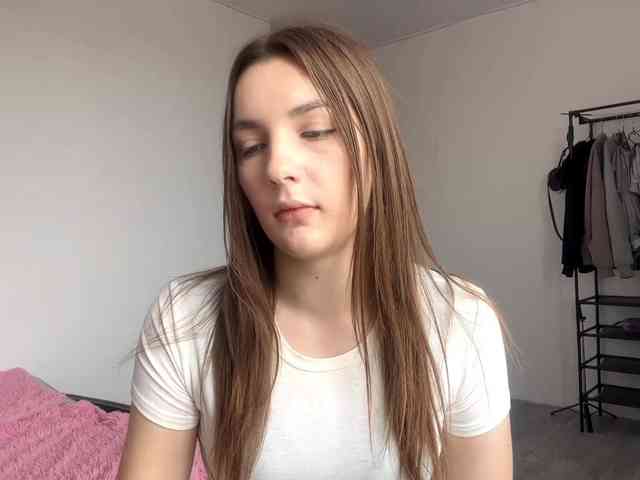 EveliaShimaoka webcam