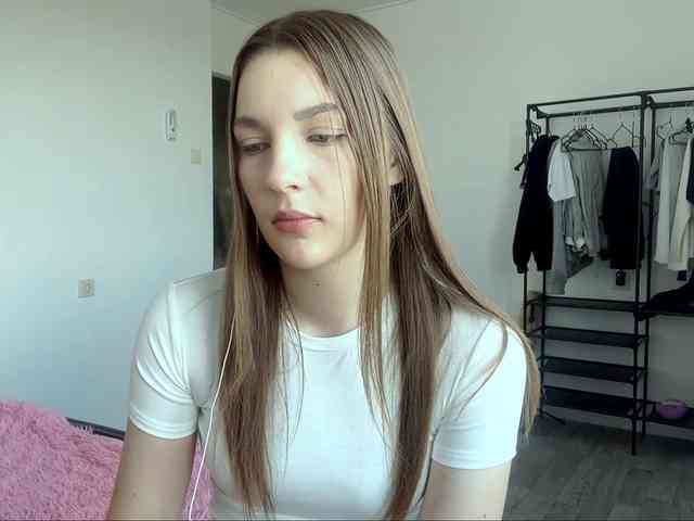 EveliaShimaoka webcam