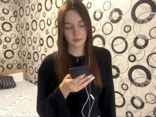 EveliaShimaoka webcam