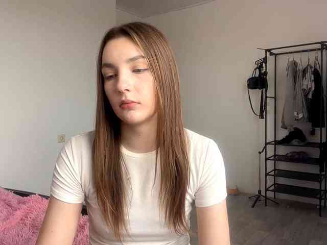 EveliaShimaoka webcam
