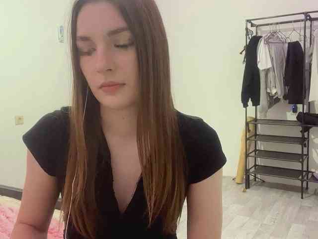 EveliaShimaoka webcam