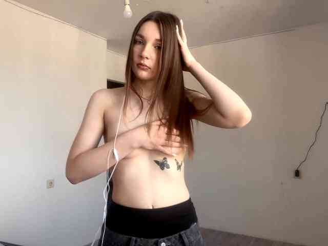 EveliaShimaoka webcam