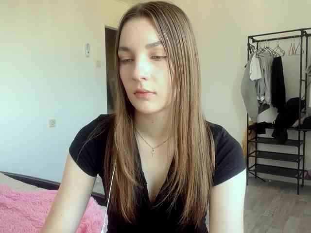 EveliaShimaoka webcam