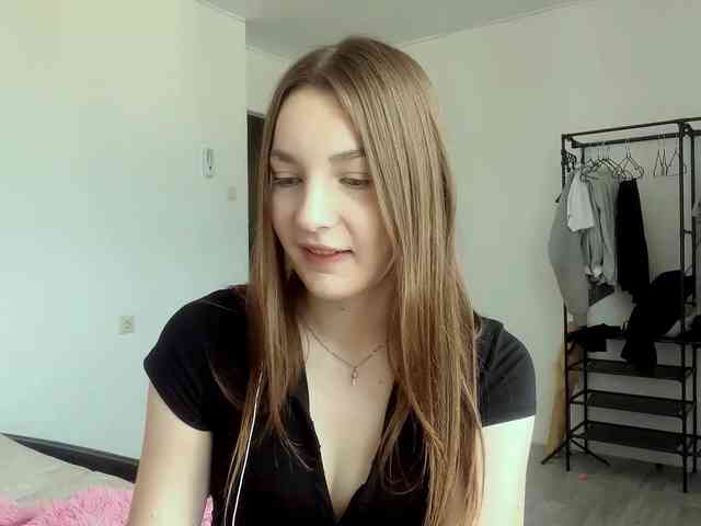 EveliaShimaoka webcam