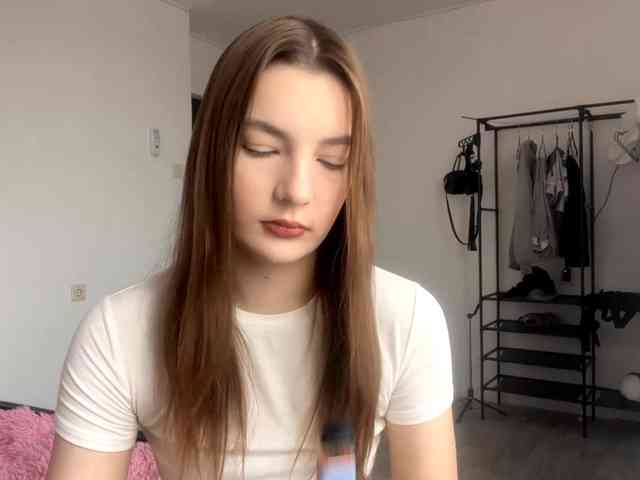 EveliaShimaoka webcam