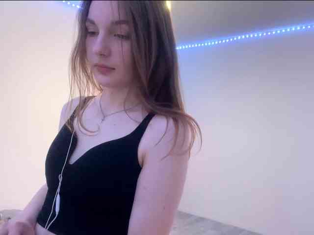 EveliaShimaoka webcam