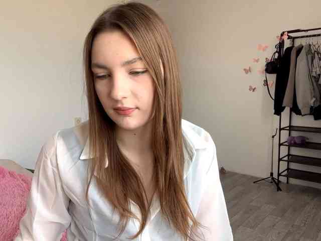 EveliaShimaoka webcam