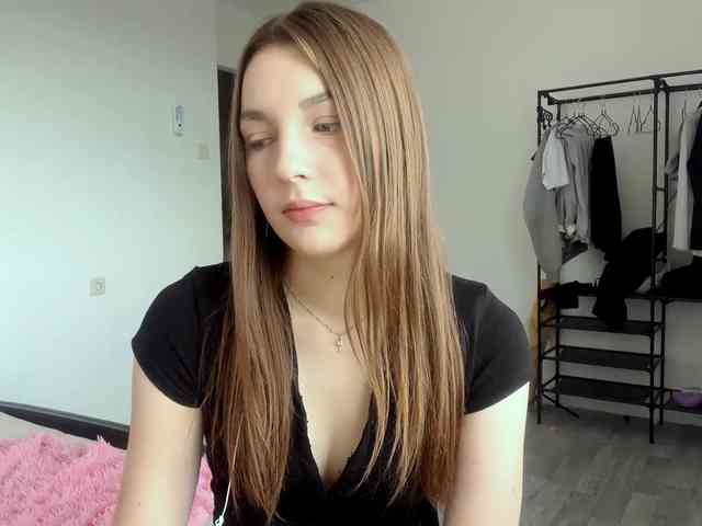 EveliaShimaoka webcam