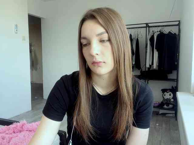 EveliaShimaoka webcam