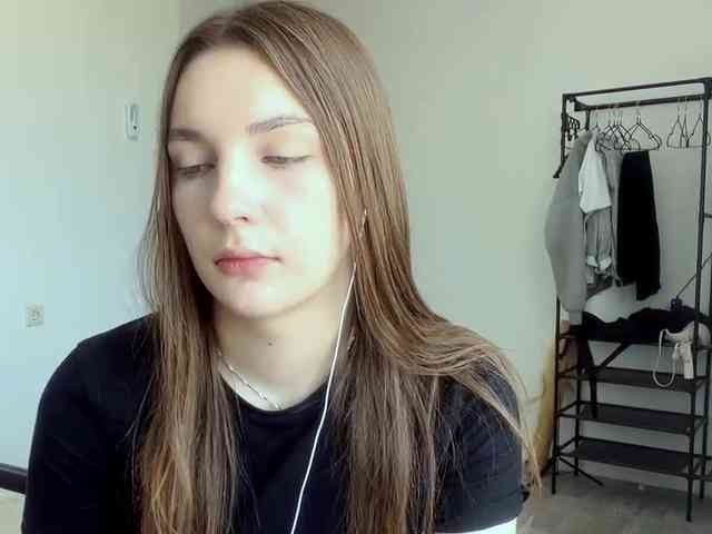 EveliaShimaoka webcam