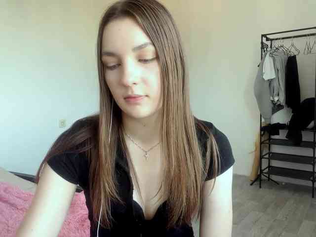 EveliaShimaoka webcam