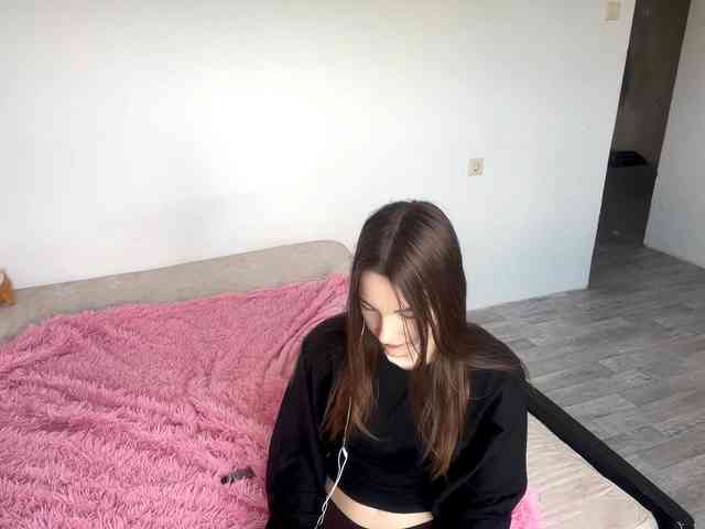 EveliaShimaoka webcam