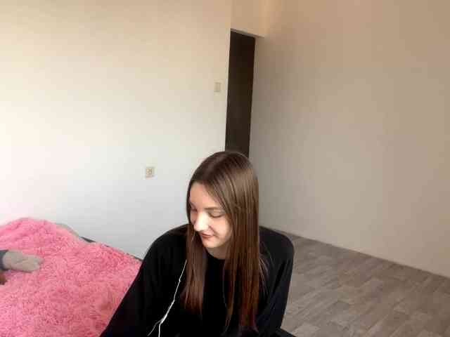 EveliaShimaoka webcam