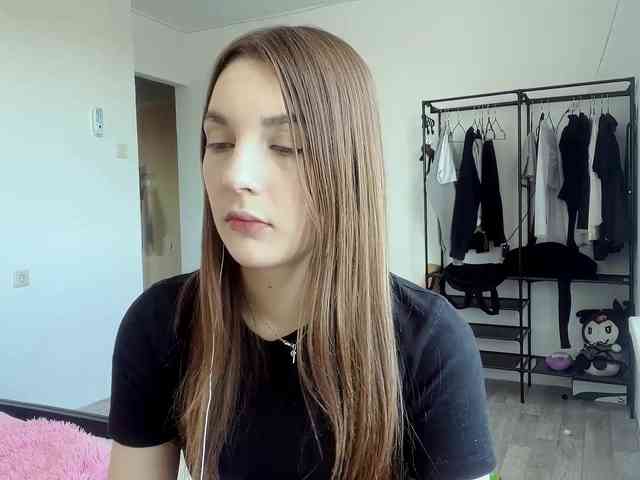 EveliaShimaoka webcam
